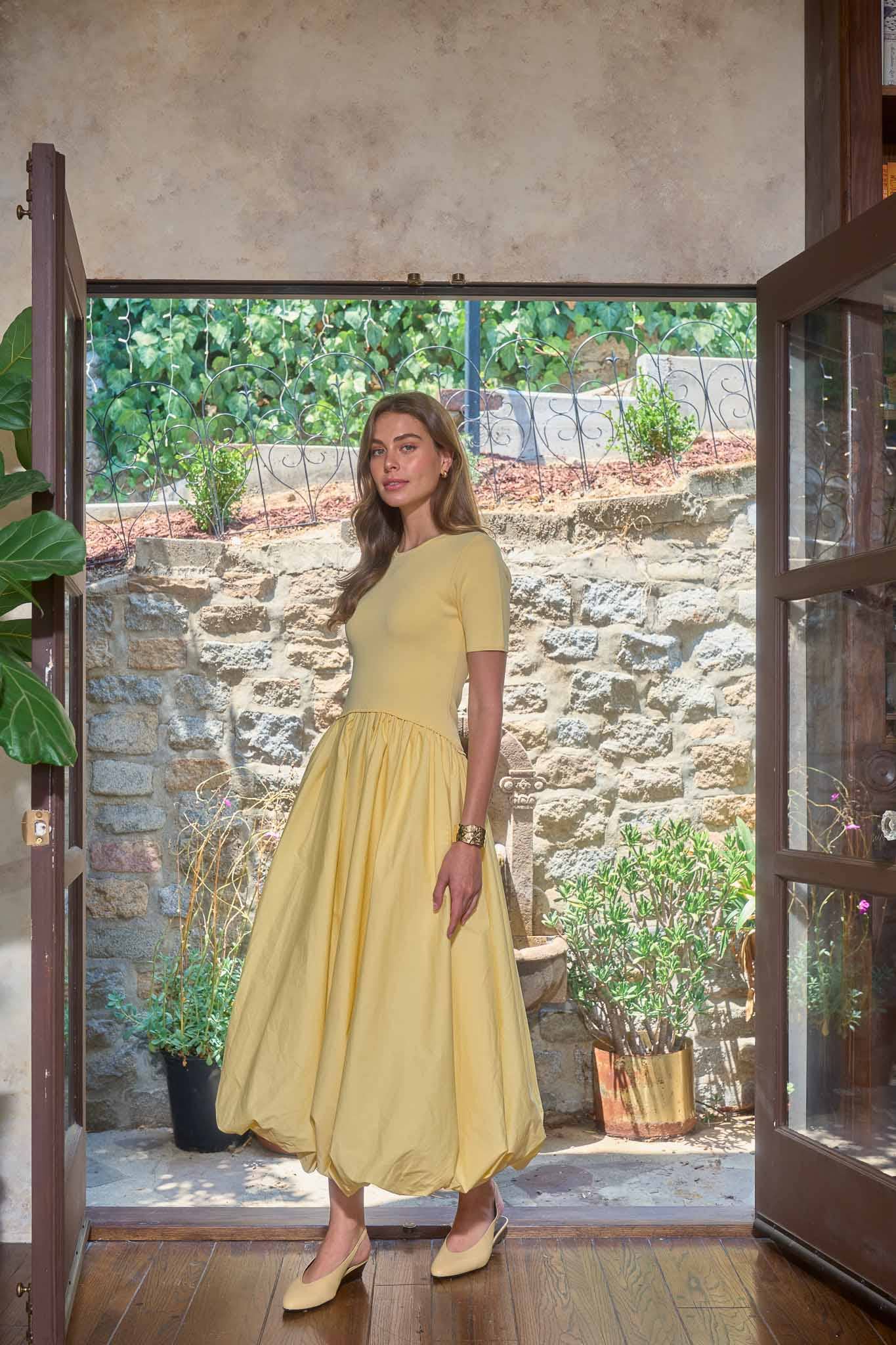 Short Sleeve Crewneck Bubble Skirt Midi Dress